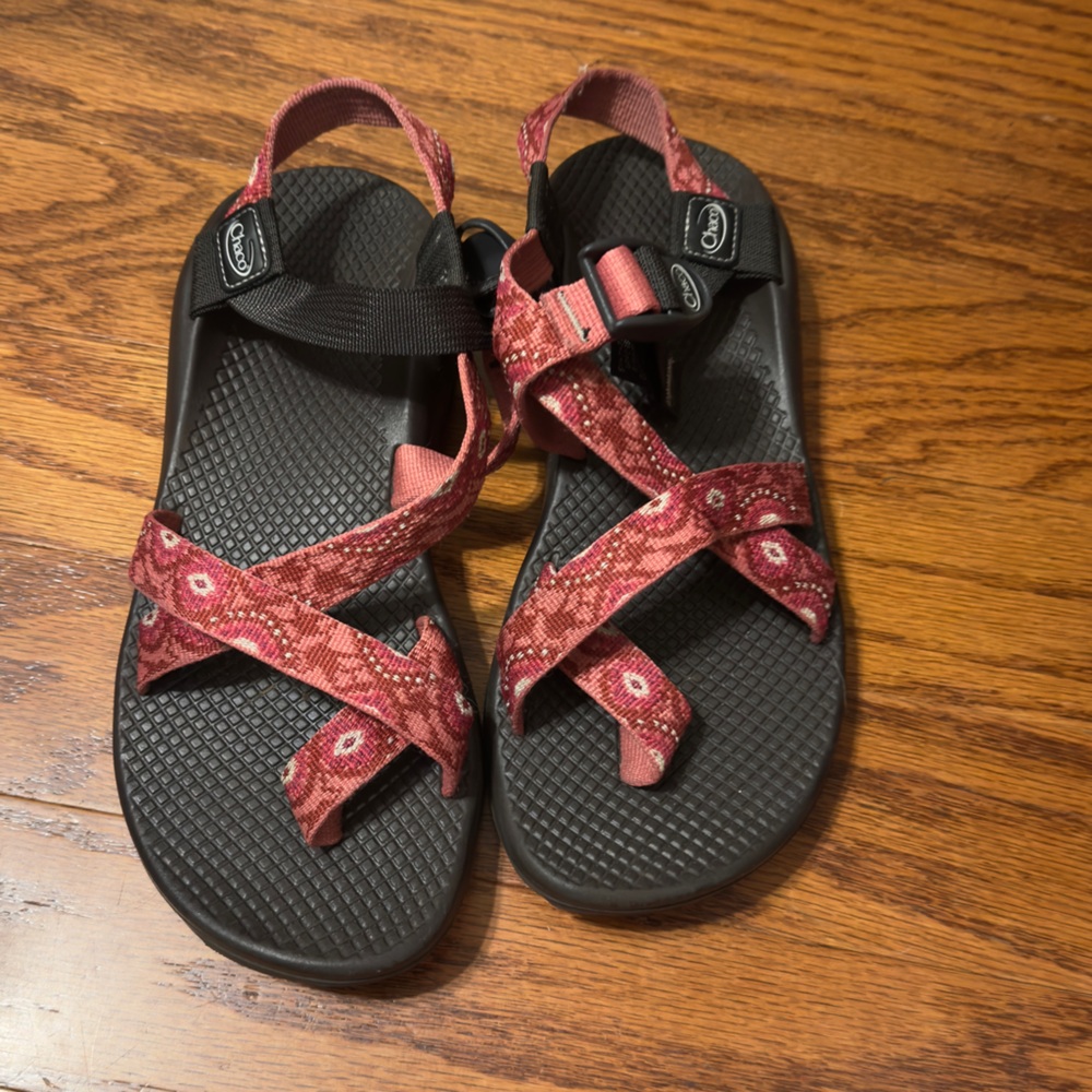 Custom Chacos! Maroon and White Design! Size 8!